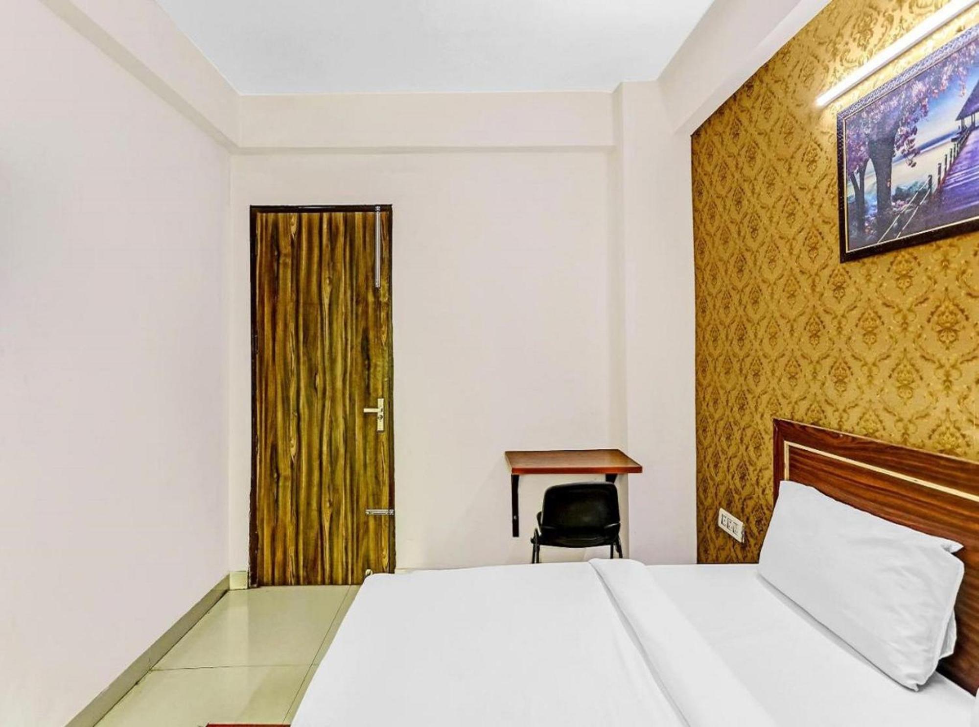 Hotel Noida Continental Εξωτερικό φωτογραφία